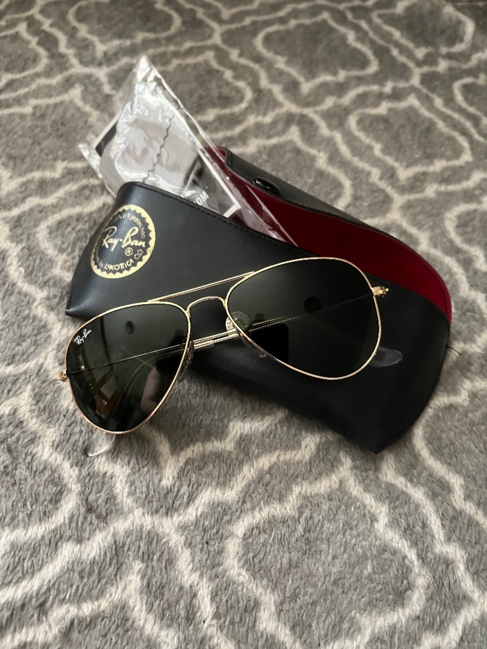 Women’s classic Aviator Sunglasses